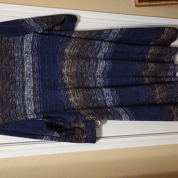 DRESS - Picture 3 of 3